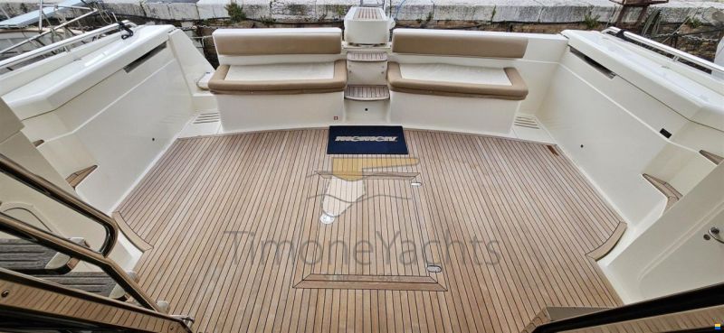 Ferretti 620