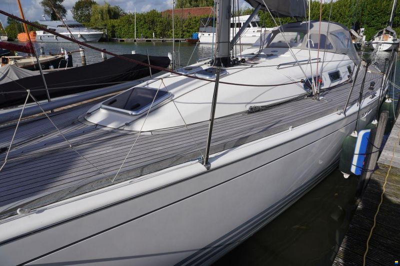 X-Yachts X 40