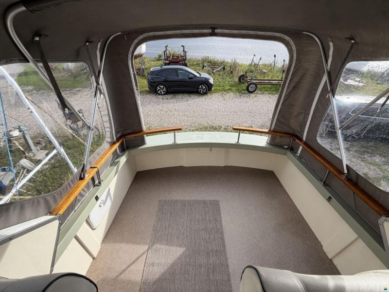 Coronet 27