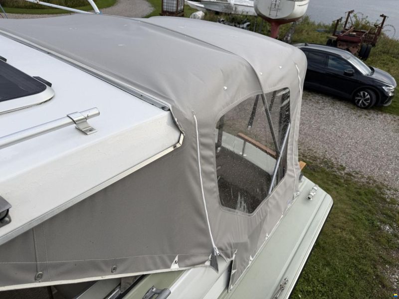 Coronet 27