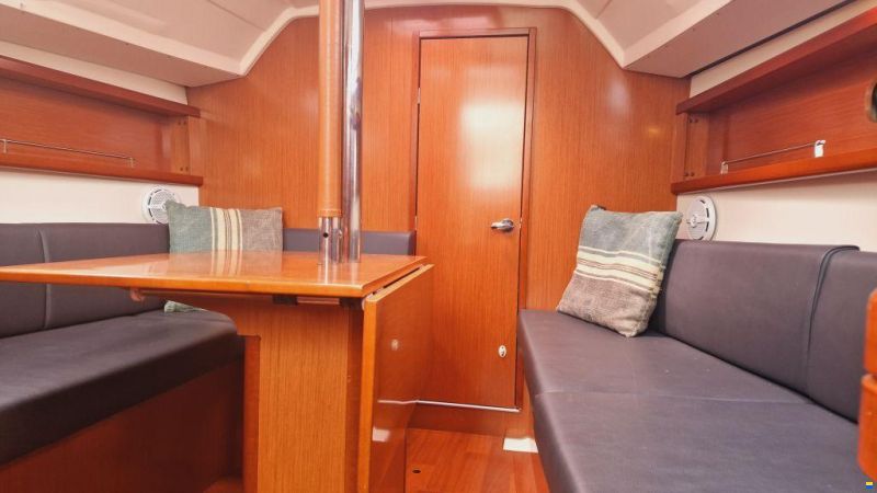 Beneteau Oceanis 31 (ondiepe kiel)