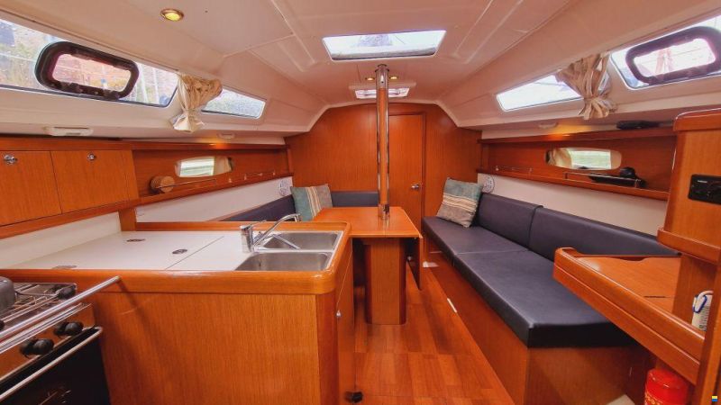 Beneteau Oceanis 31 (ondiepe kiel)
