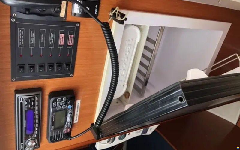 Beneteau Antares 760