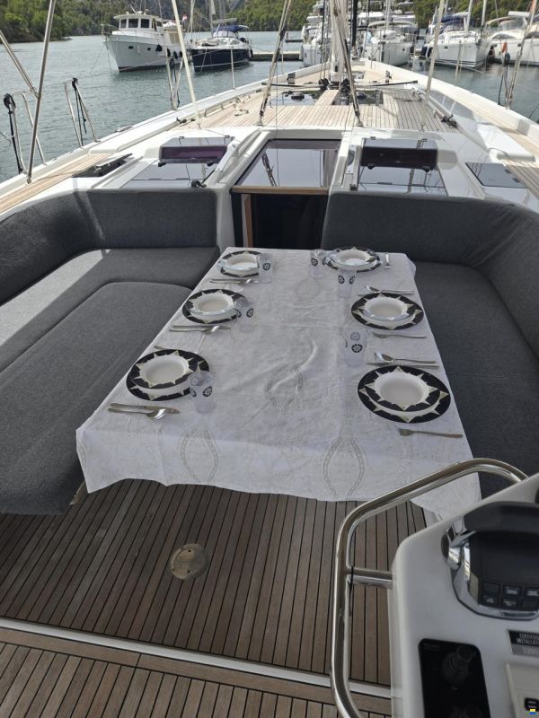 Hanse 575
