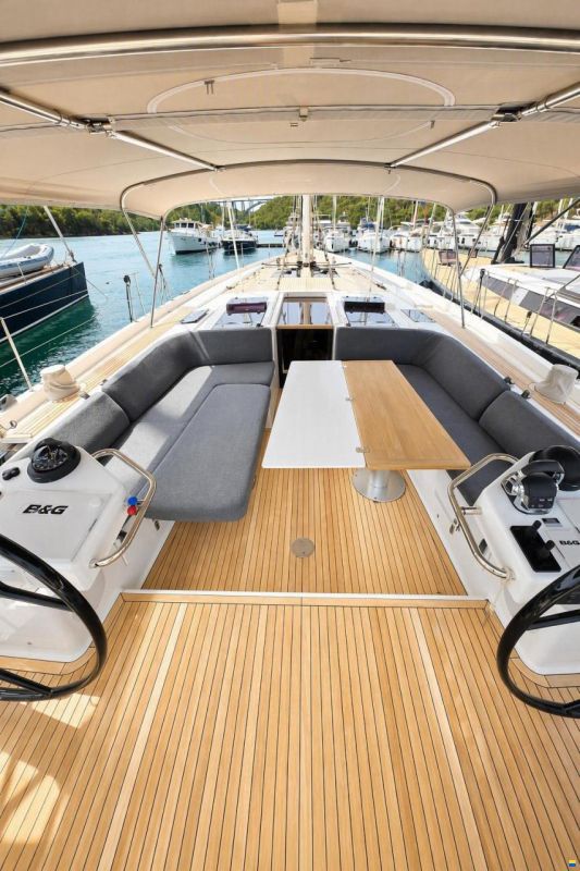 Hanse 575