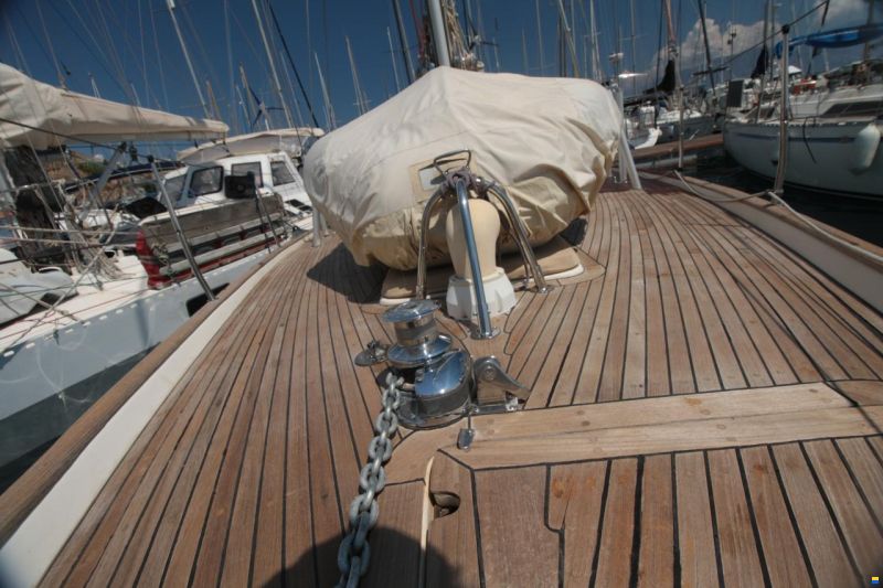 Hallberg-Rassy HR 42F MK II