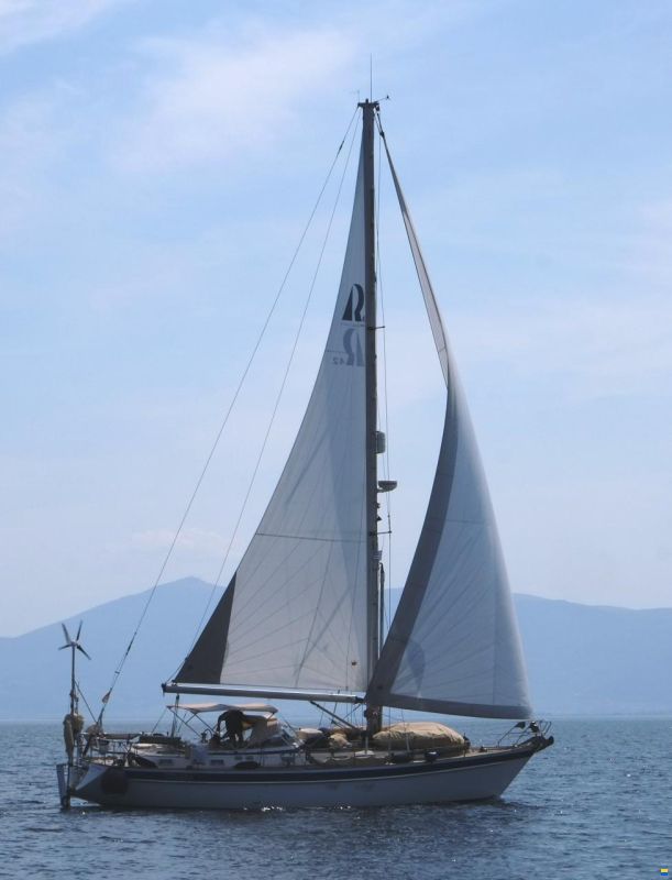 Hallberg-Rassy HR 42F MK II