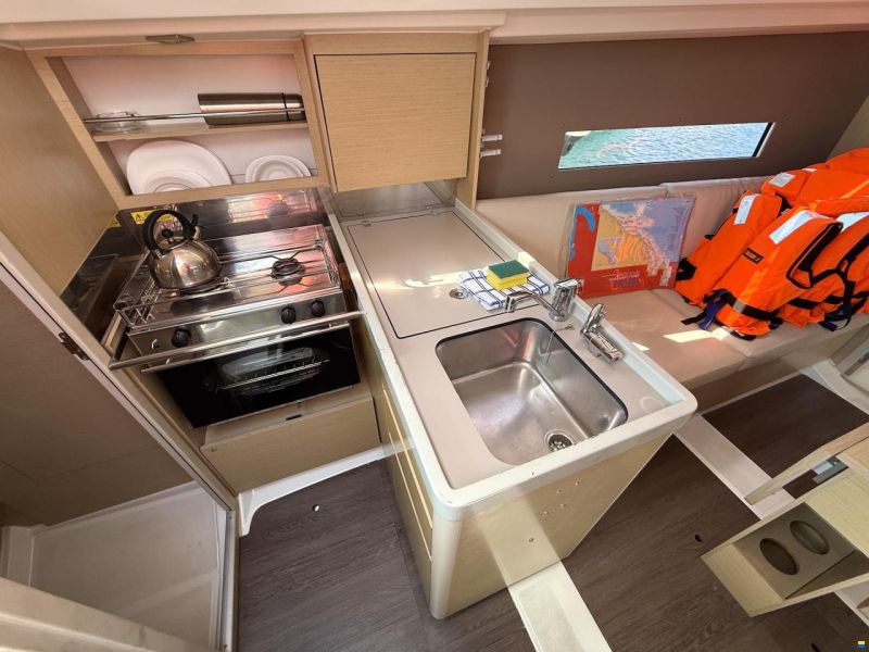 Beneteau Oceanis 30.1