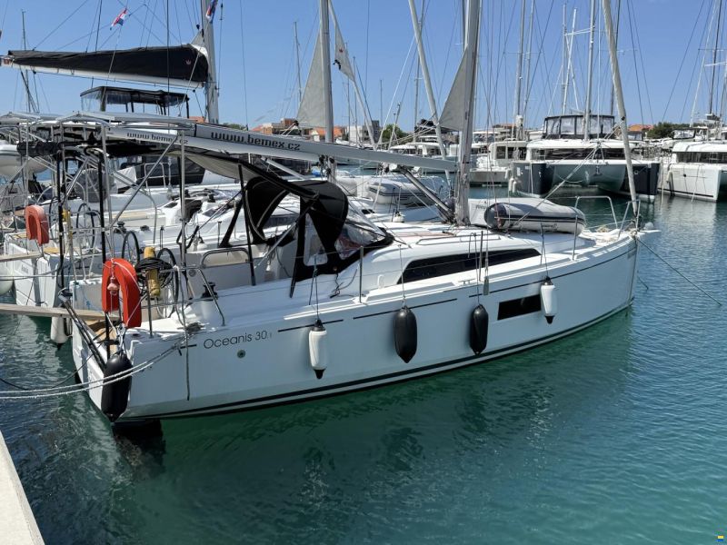 Beneteau Oceanis 30.1