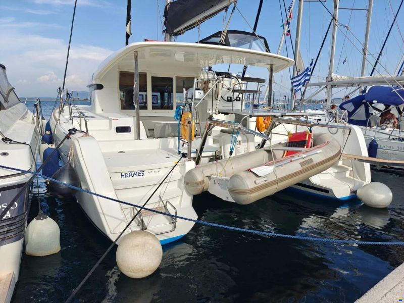 Lagoon 39