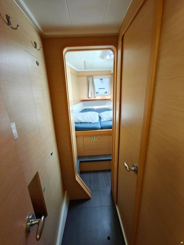 Lagoon 39