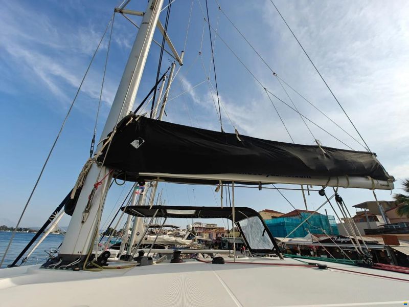 Lagoon 39
