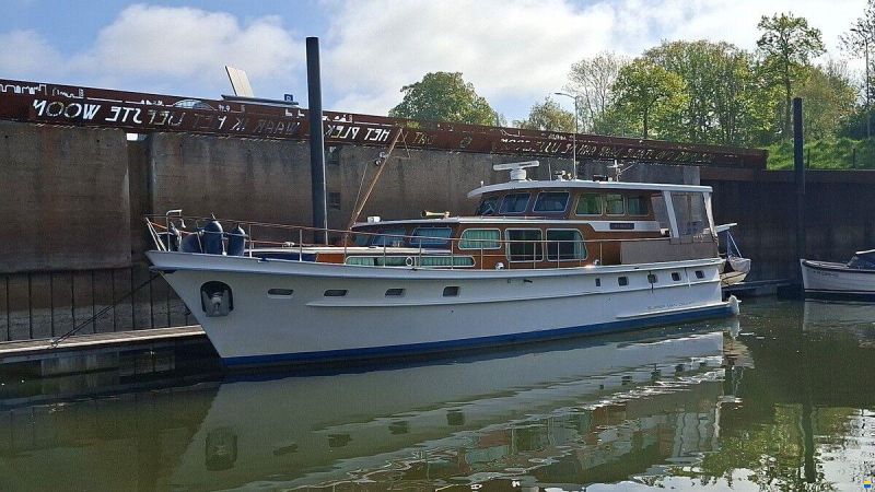 Super van Craft 1670