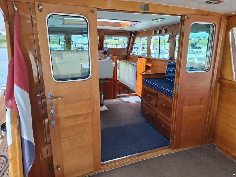 Super van Craft 1670