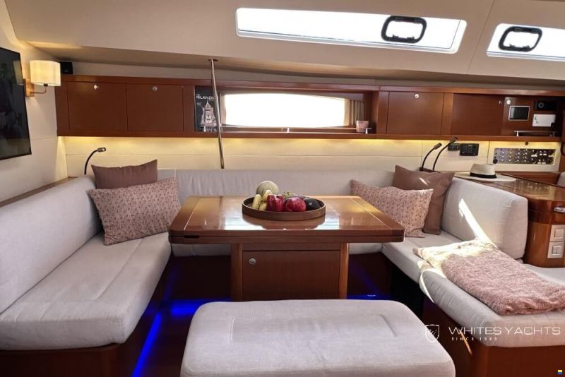 Beneteau Oceanis 58