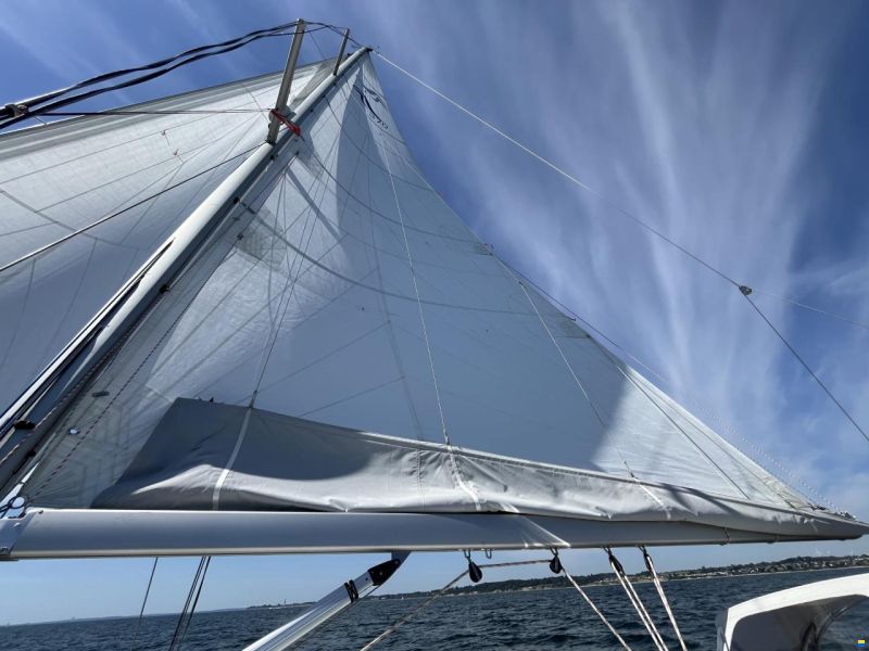 Hanse 370