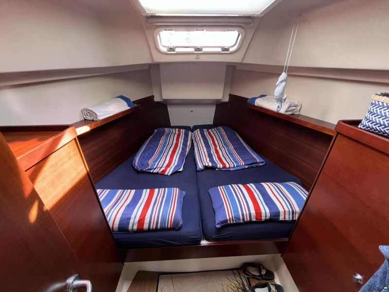 Hanse 370
