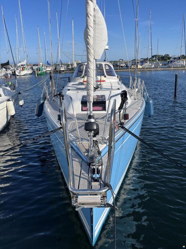 Hanse 370