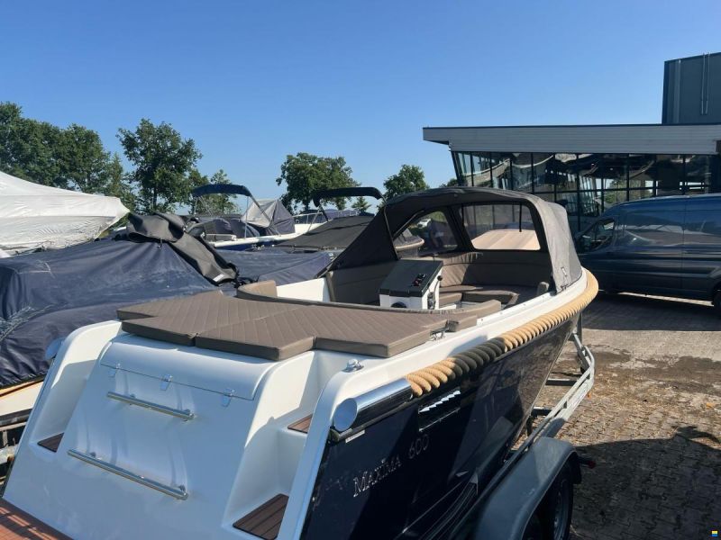 Maxima 600 Tender