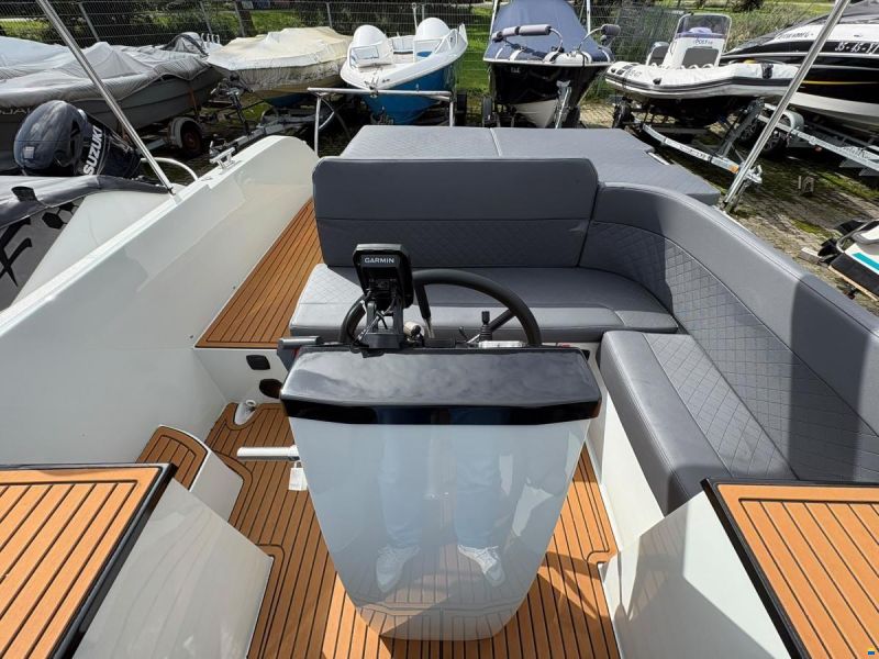 Clever 63 Tender