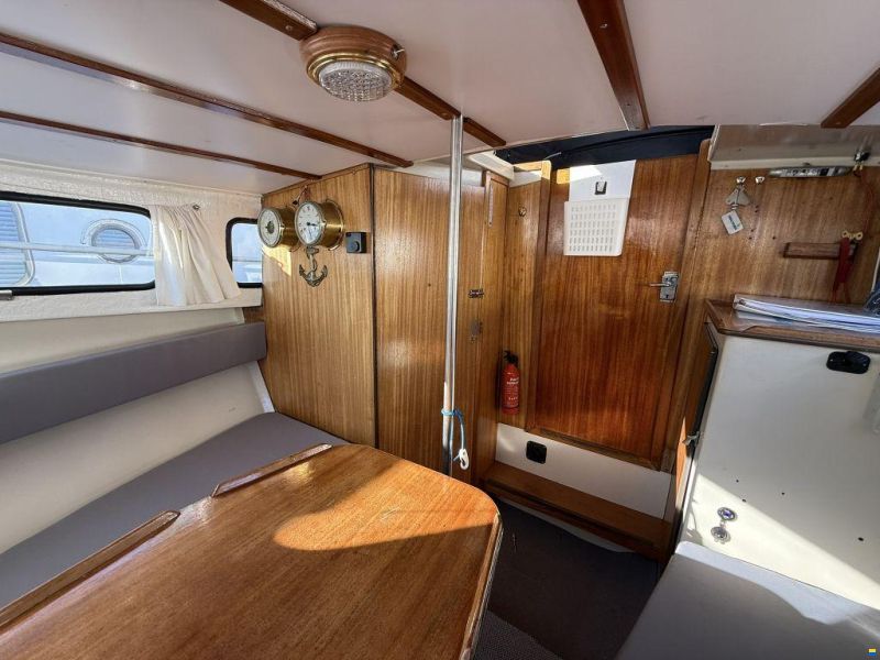Saga 27 AC
