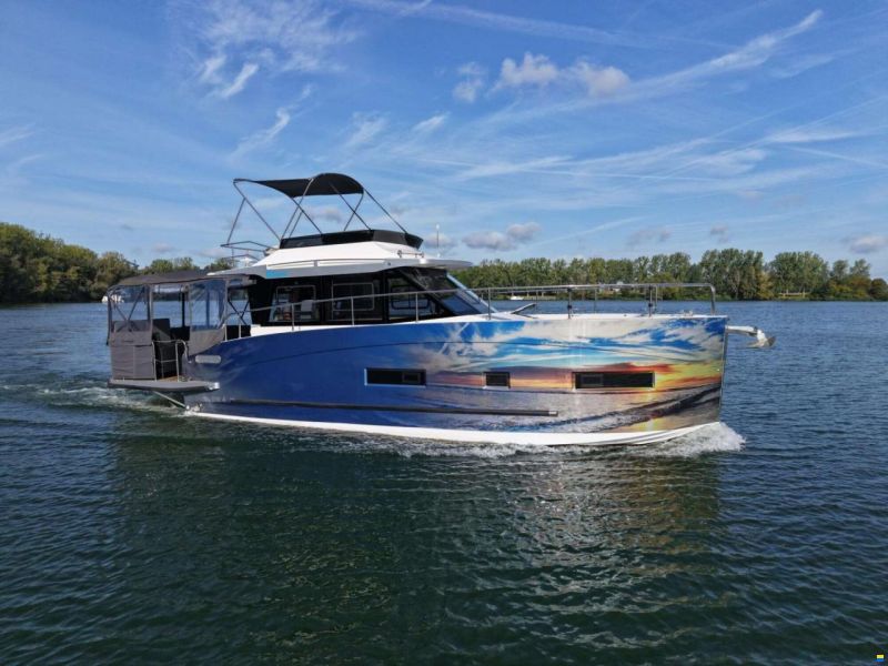 Cobra Futura 40 Grand Horizon
