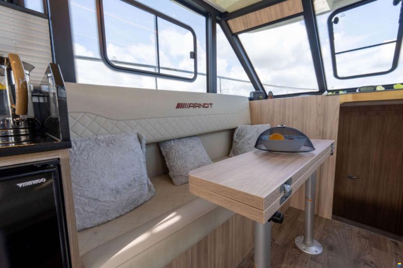 Cobra Futura 40 Grand Horizon