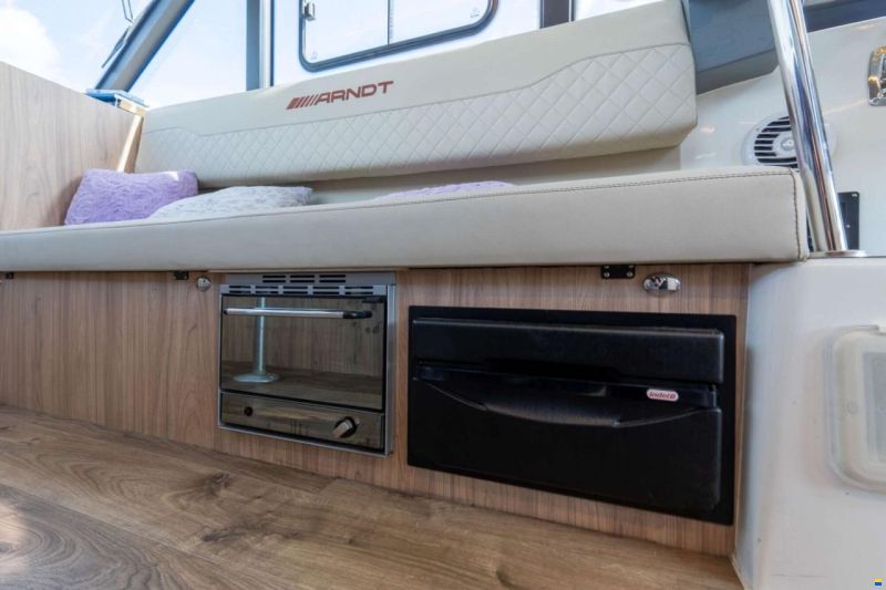 Cobra Futura 40 Grand Horizon