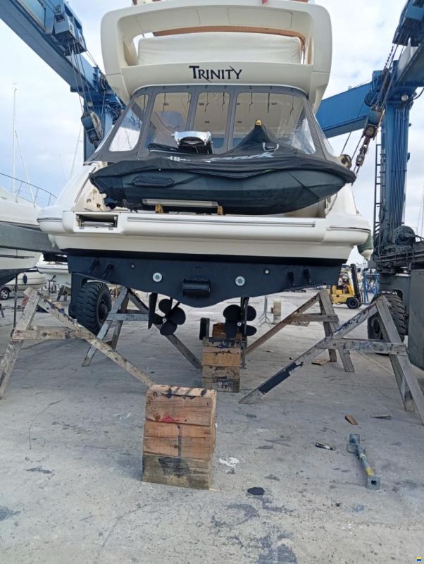 Azimut 43 Fly