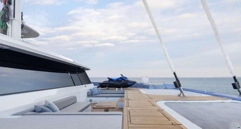 Sunreef 70 Sailing