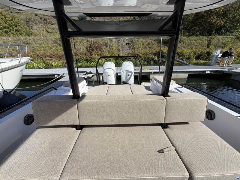 Axopar 37 Sun-Top