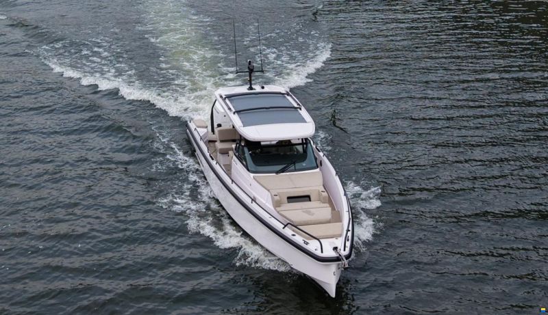 Axopar 37 Sun-Top