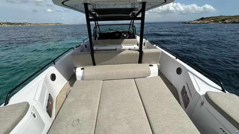 Axopar 37 Sun-Top