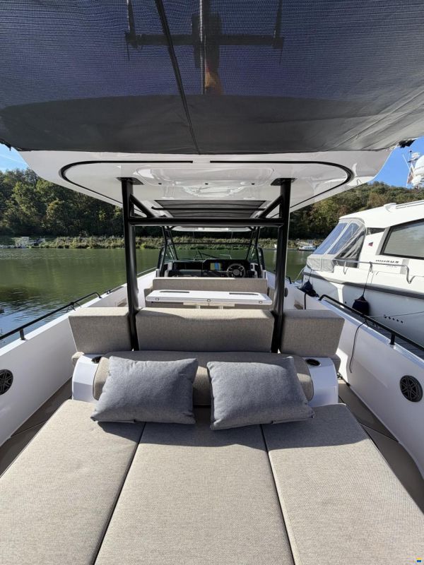 Axopar 37 Sun-Top