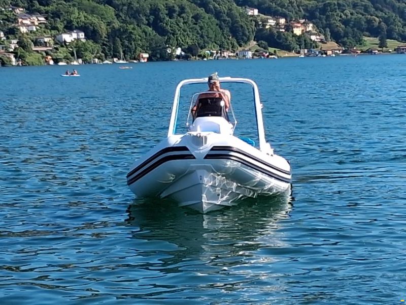 TI Yachts Bullmax 600