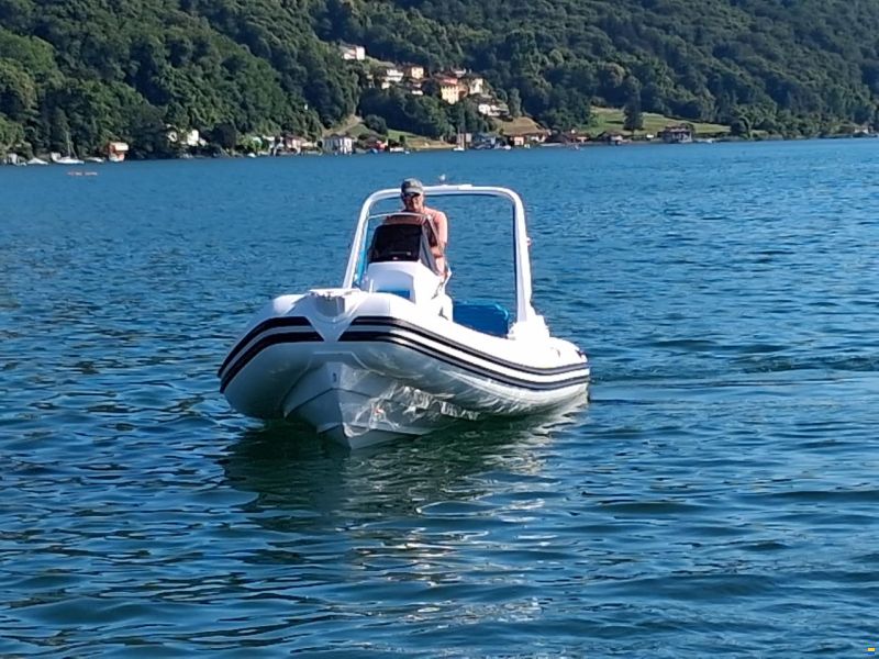 TI Yachts Bullmax 600