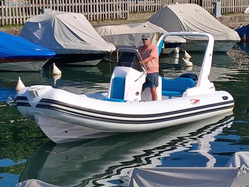TI Yachts Bullmax 600