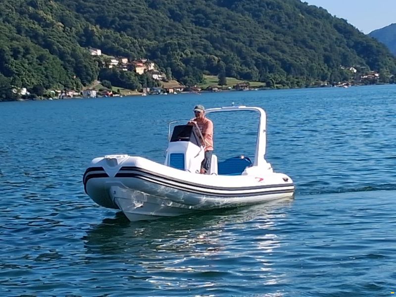TI Yachts Bullmax 600