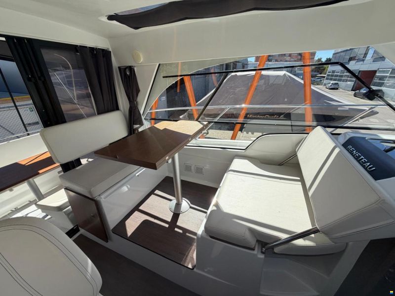 Beneteau Antares 9