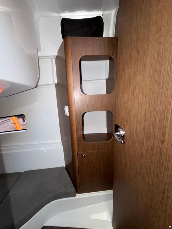 Beneteau Antares 9