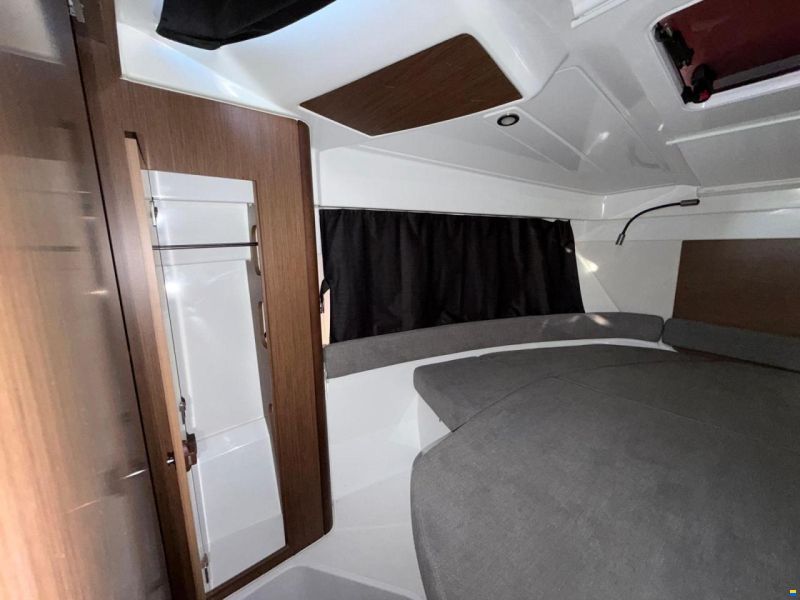 Beneteau Antares 9