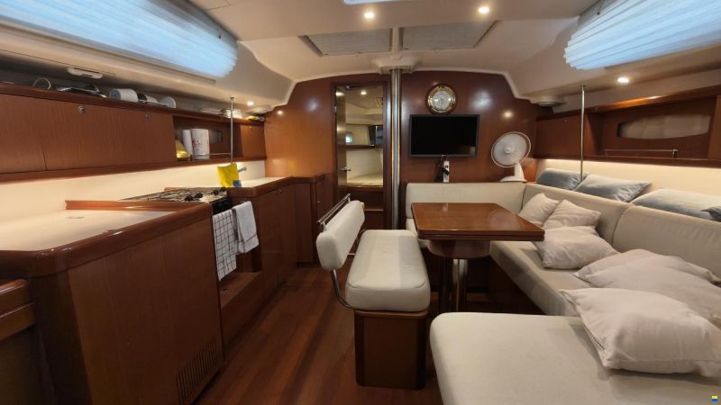 Beneteau OCEANIS 43