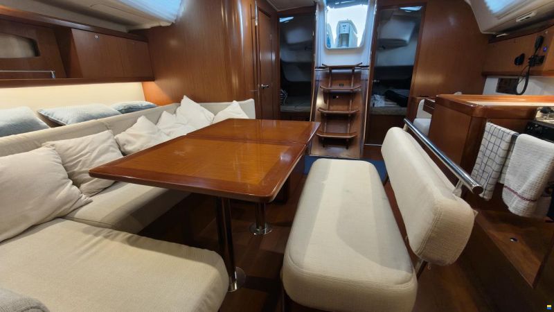 Beneteau OCEANIS 43