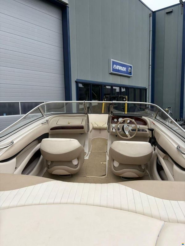 Glastron GX185 Bowrider