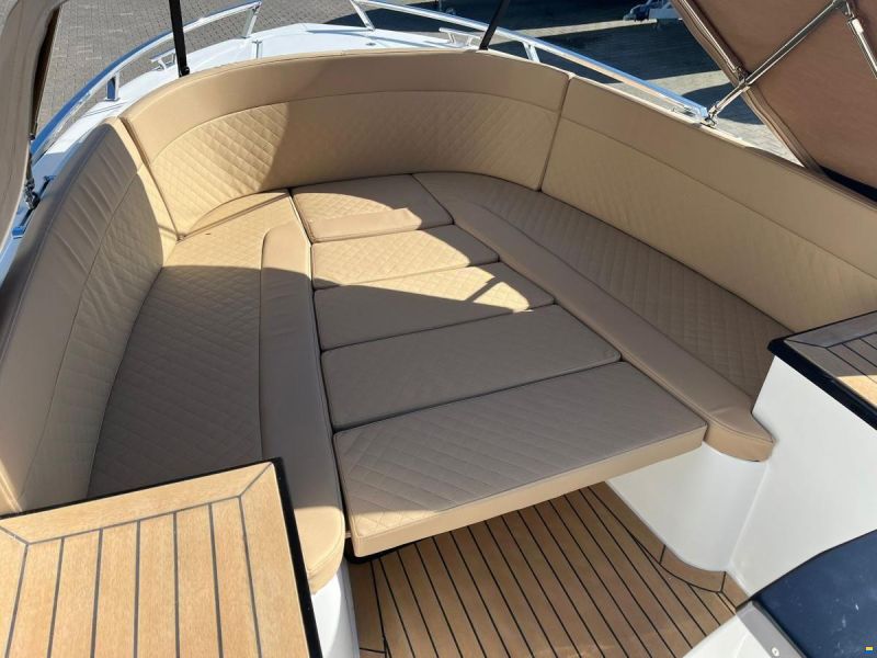 Clever 63 Tender