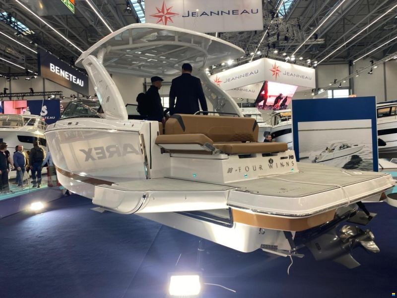 Four Winns H9 Bowrider