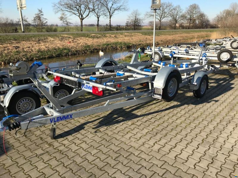 1350kg
