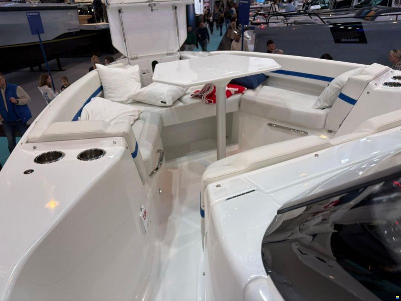Wellcraft 28 T-Top Sport