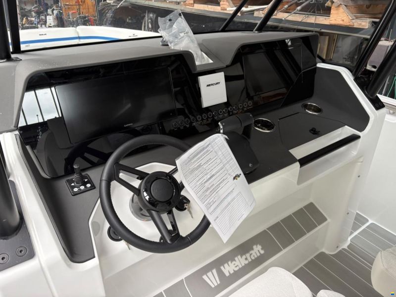 Wellcraft 28 T-Top Sport