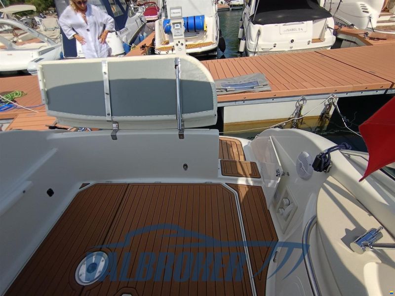 Sessa OYSTER 25